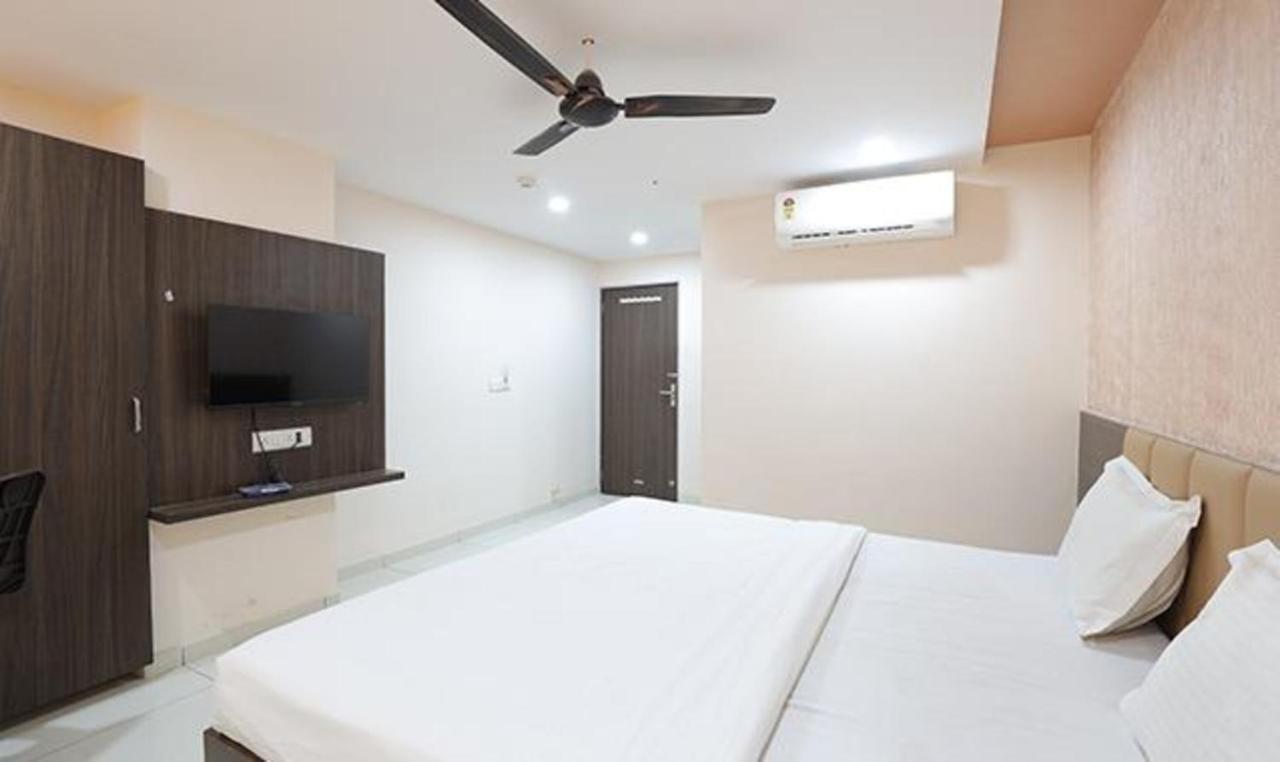 Fabhotel The Heaven Ahmedabad Ngoại thất bức ảnh