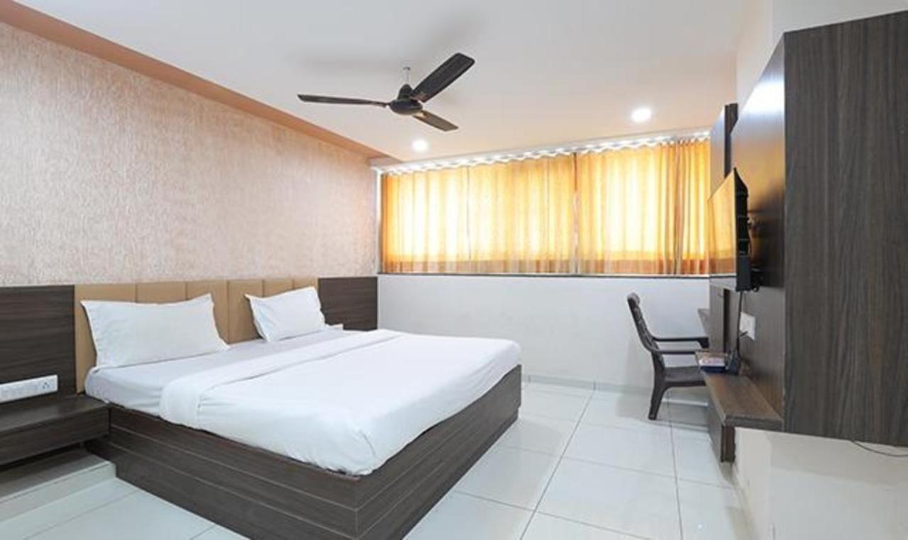 Fabhotel The Heaven Ahmedabad Ngoại thất bức ảnh