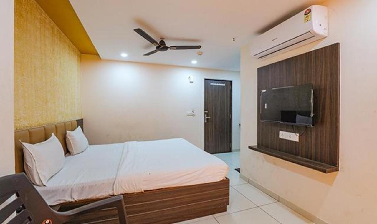 Fabhotel The Heaven Ahmedabad Ngoại thất bức ảnh